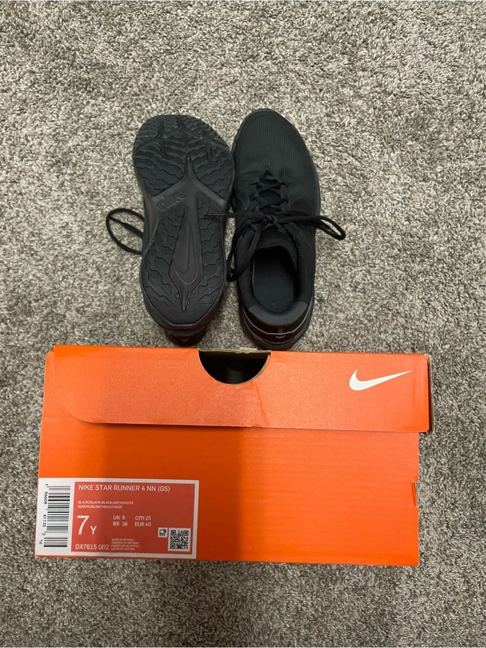 Youth Black Athletic Running Shoes - Lightweight Performance